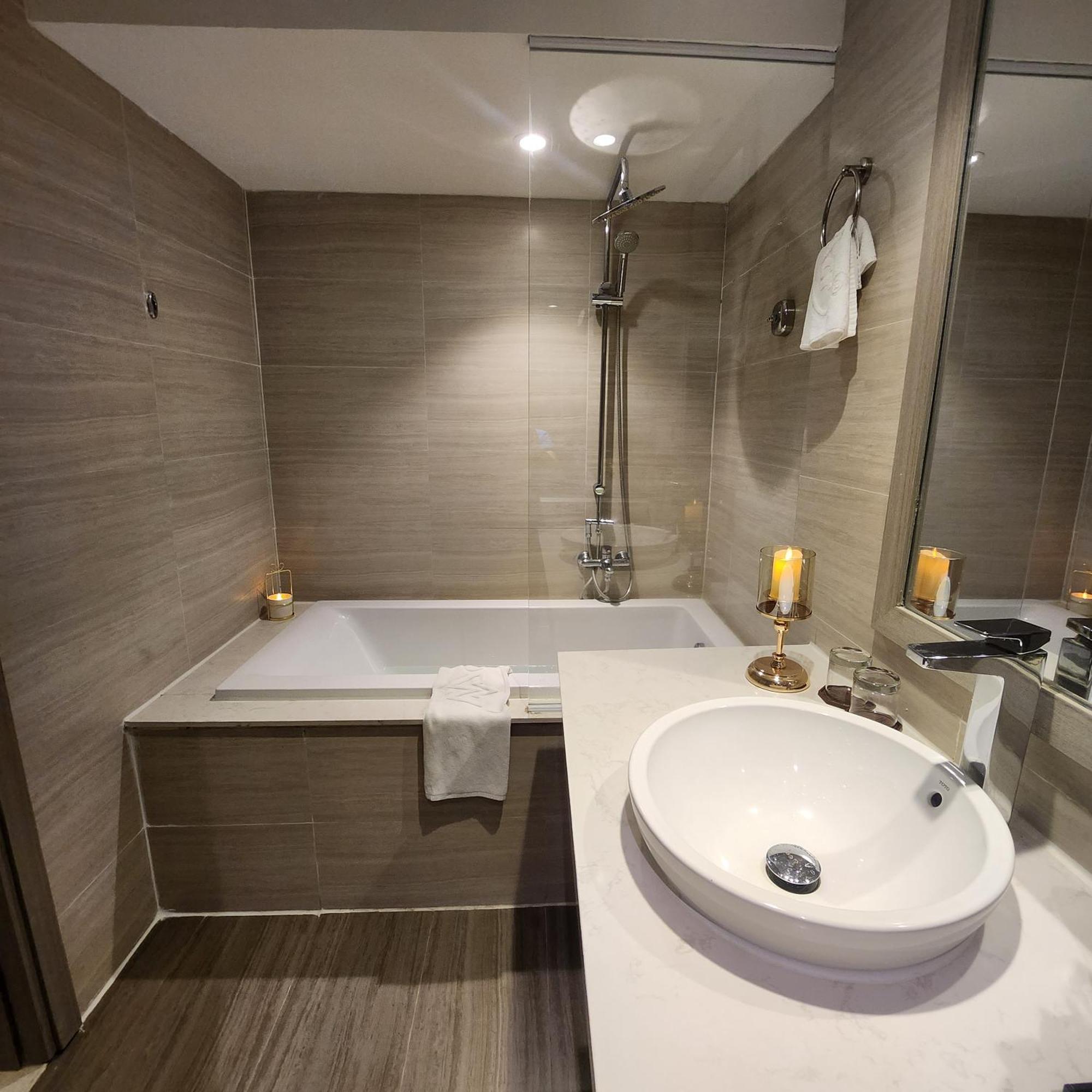 The Mcr Luxury Nha Trang Hotel Buitenkant foto