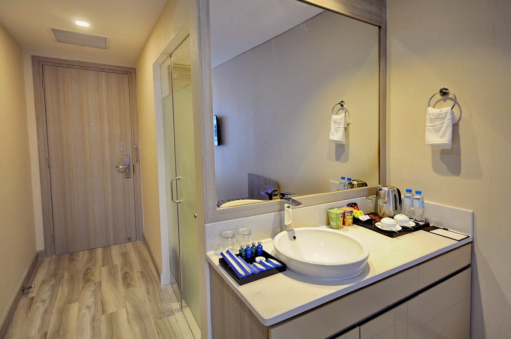 The Mcr Luxury Nha Trang Hotel Buitenkant foto