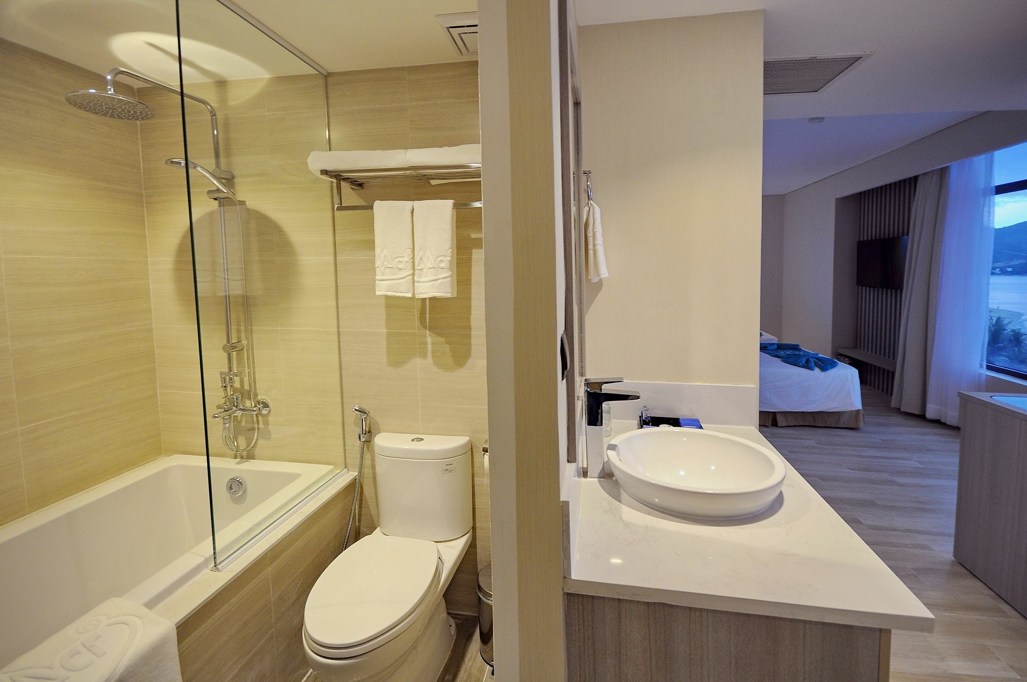 The Mcr Luxury Nha Trang Hotel Buitenkant foto