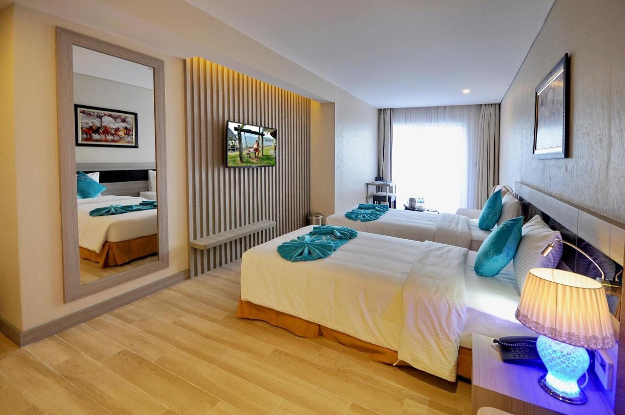 The Mcr Luxury Nha Trang Hotel Buitenkant foto